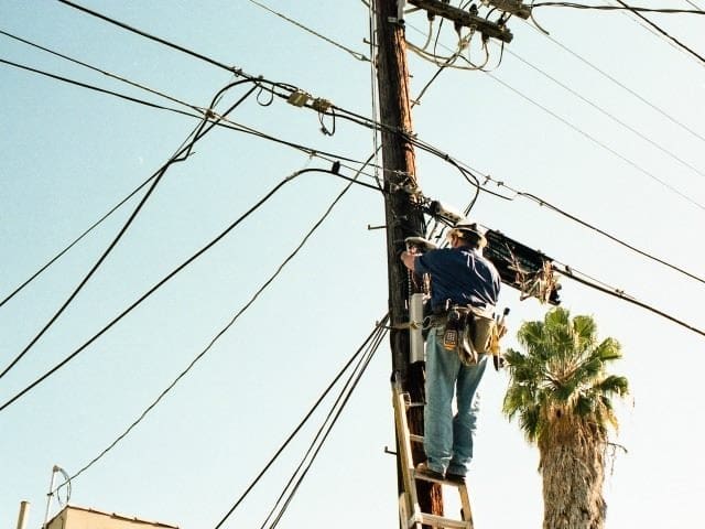 heres-why-field-service-technicians-are-your-new-brand-ambassadors